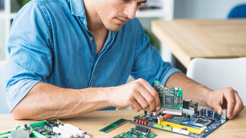 What are the Responsibilities of a VLSI Engineer